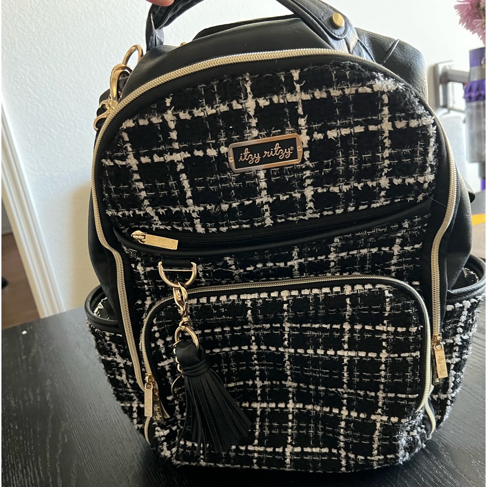Itzy Ritzy The Kelly Boss Plus Large Diaper Bag Backpack